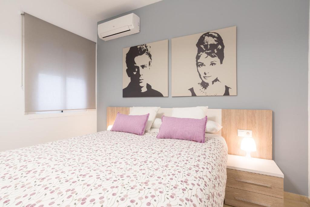 Posteľ alebo postele v izbe v ubytovaní Homemalaga Álamos Luxury