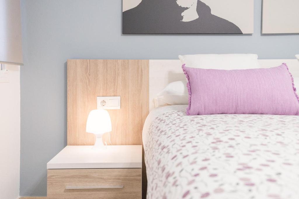 Posteľ alebo postele v izbe v ubytovaní Homemalaga Álamos Luxury
