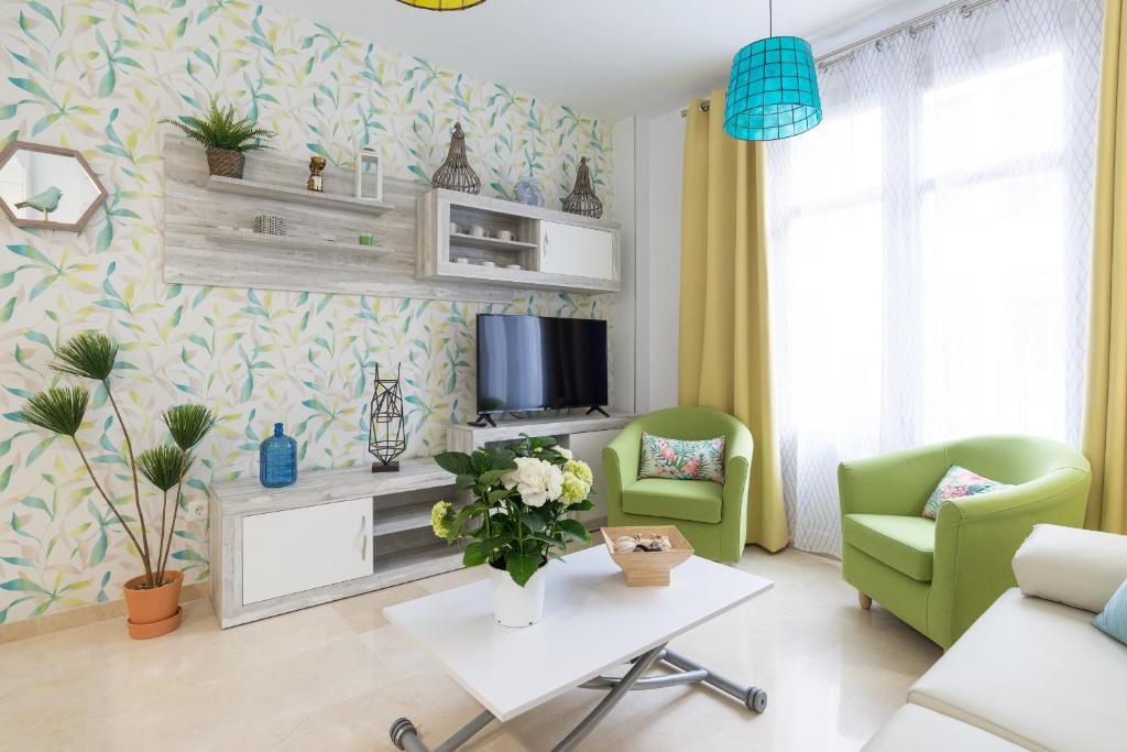 Televízia a/alebo spoločenská miestnosť v ubytovaní Homemalaga Álamos Luxury
