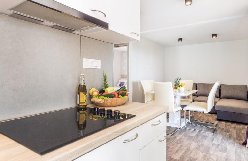 Posezení v ubytování Brugor Mobil Homes Lavanda