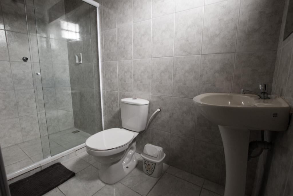 Pôr do Sol Suítes - Viervoudige Kamer Met Eigen Badkamer