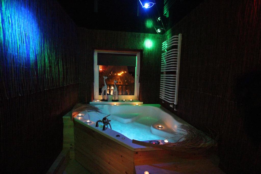 Fotografia z galérie ubytovania Dom ze strefą relaksu, JACUZZI, PLAŻA, LAS v destinácii Ełk