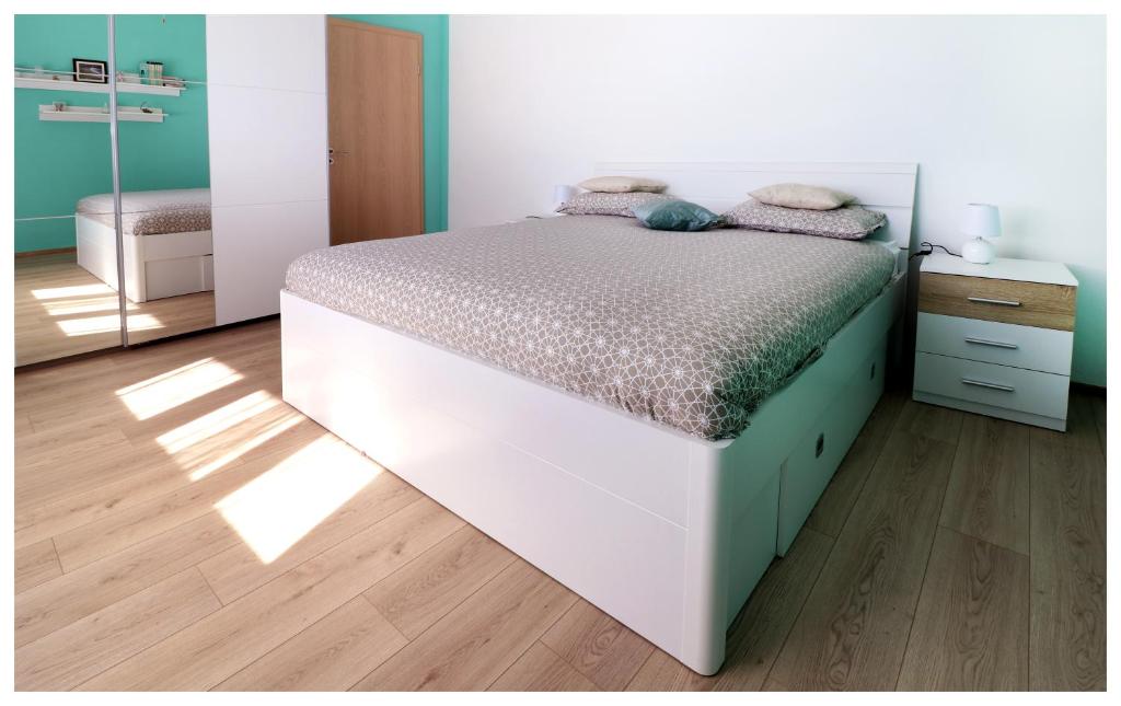 Postel nebo postele na pokoji v ubytování Apartment Rozika