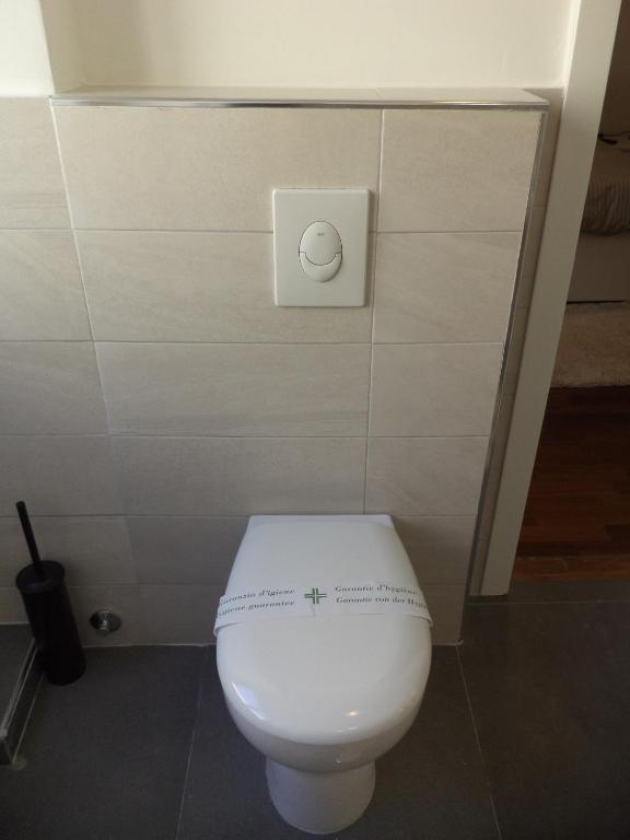A bathroom at B&B CultRoma Roof Garden