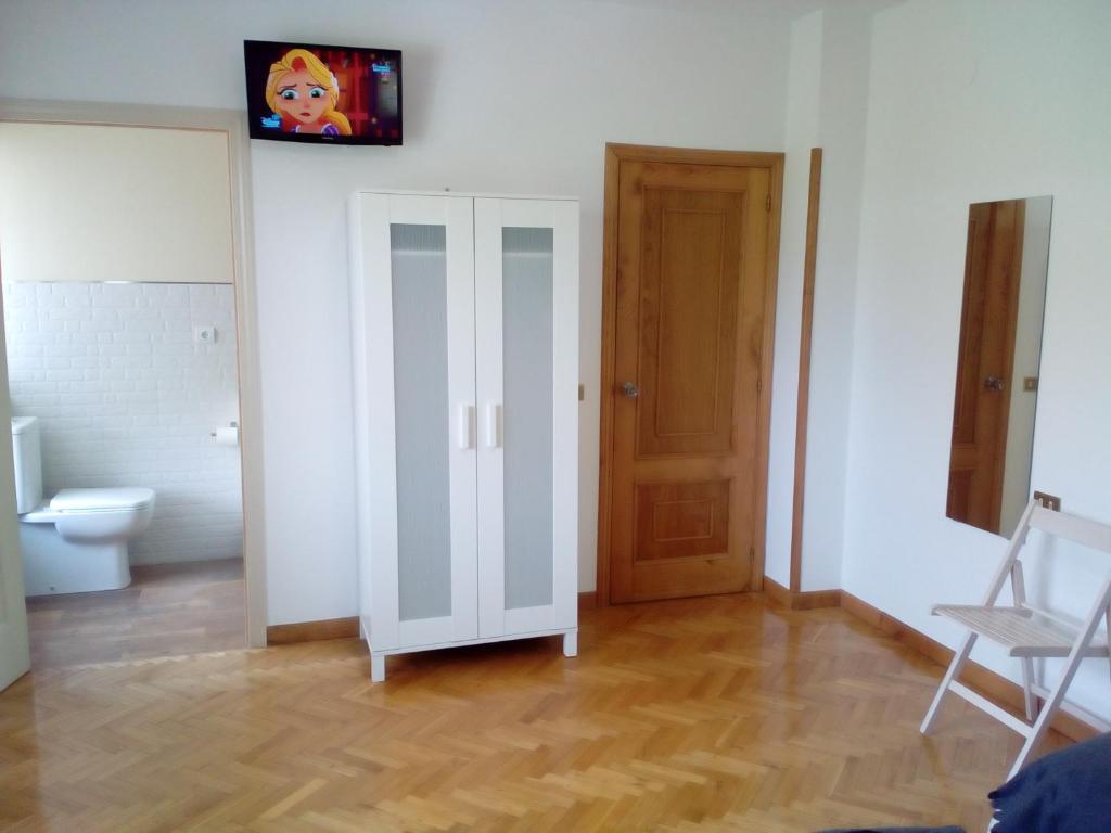 TV a/nebo společenská místnost v ubytování Casa Ribeira Sacra Portomarin