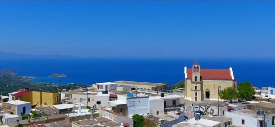 Tourloti Village House - Housity