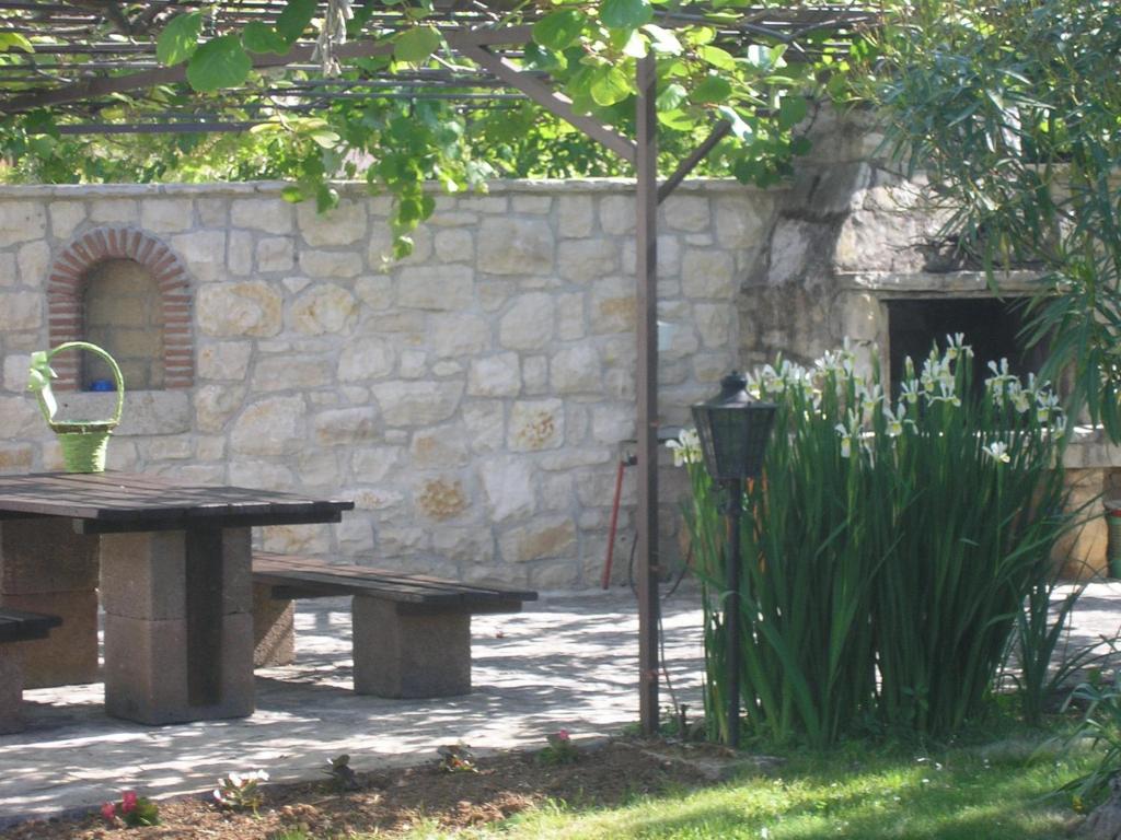 Vonkajšia záhrada v ubytovaní Holiday Home Linet
