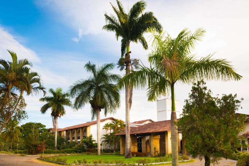 Flamboyant Hotel & Convention