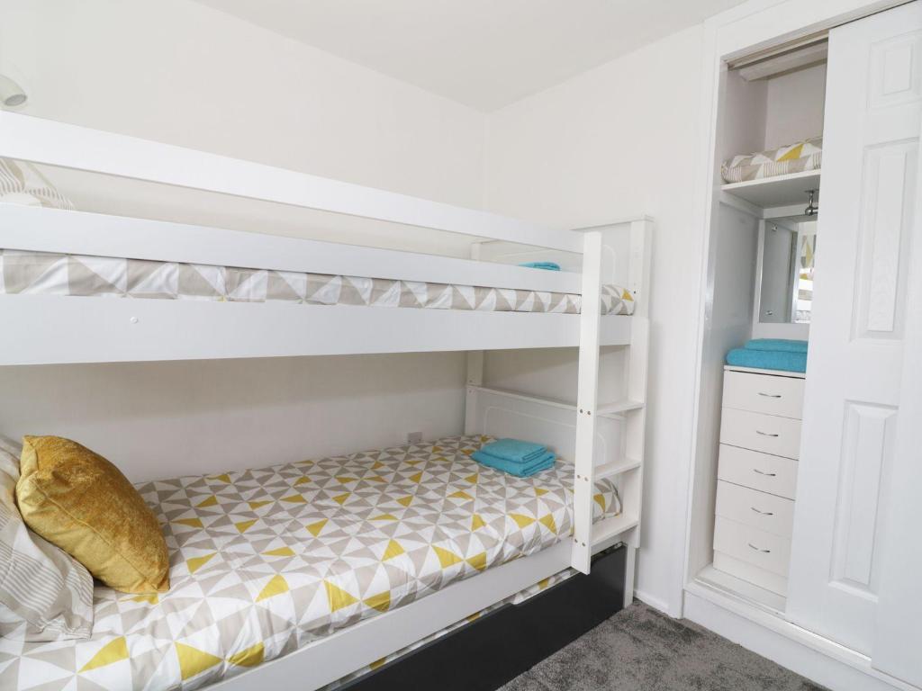 Sunbeach Chalets - 