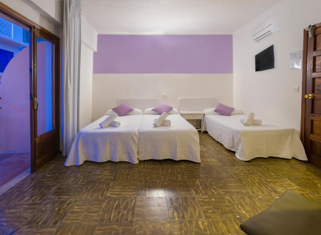 Hostal Alicante, San Antonio – Updated 2023 Prices