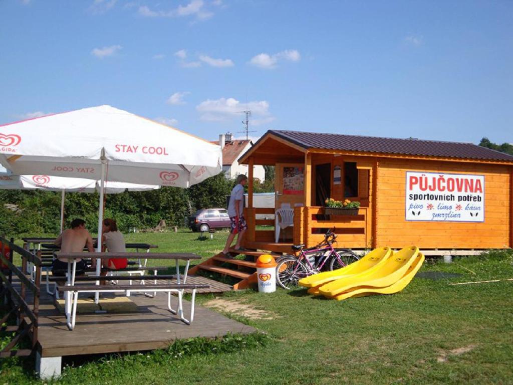 Fotografie z fotogalerie ubytování Mobilheimy Camp Výrovice v destinaci Výrovice