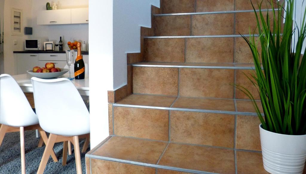 Kuchyň nebo kuchyňský kout v ubytování Ferienwohnung in Seewalchen