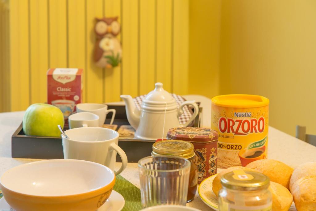 Coffee and tea making facilities at Omas Haus