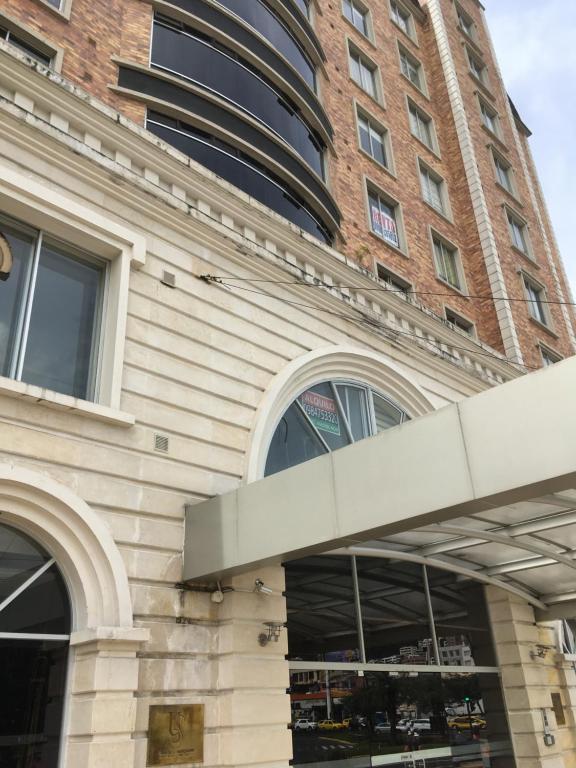 Budova, kde se aparthotel nachází