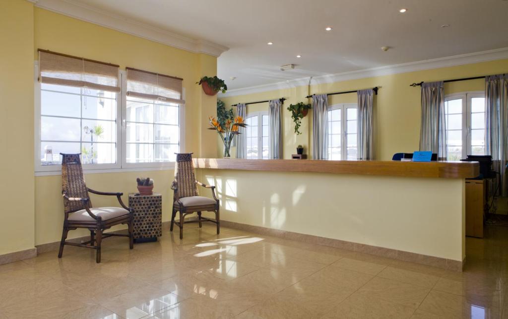 Fotografie z fotogalerie ubytování Apartamentos LIVVO Coloradamar v destinaci Playa Blanca
