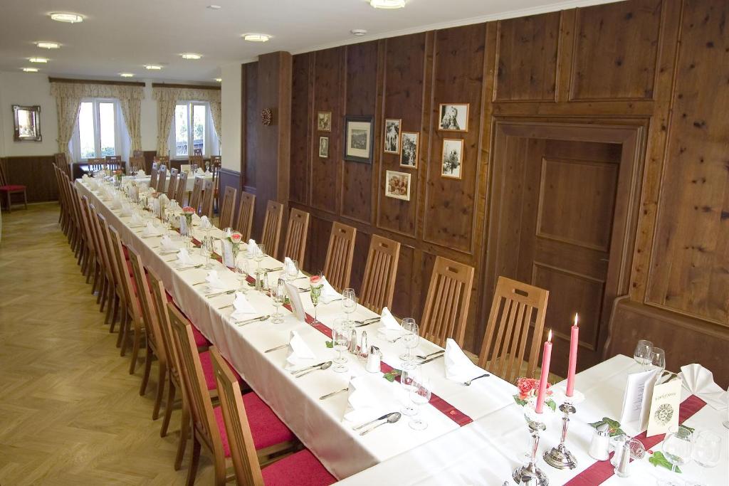 Restaurace v ubytování Gasthof Sonne
