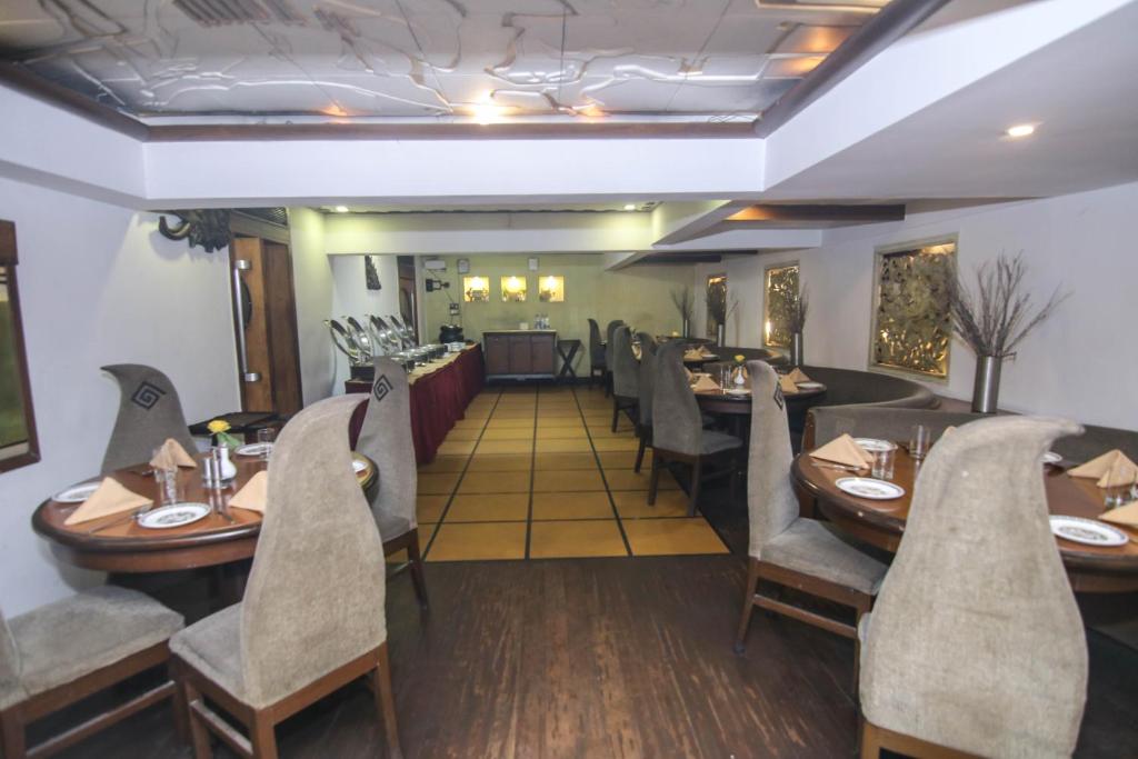 Posezení v ubytování Lytton Hotel