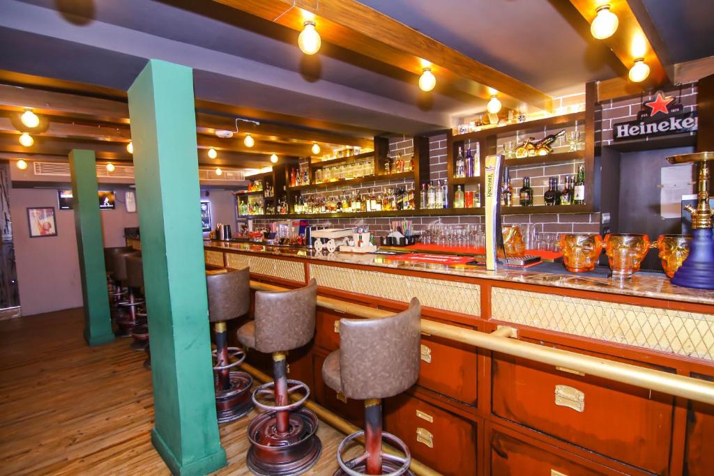 Lounge nebo bar v ubytování Lytton Hotel