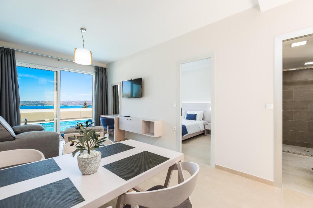 Sun and Sea Plus Resort - 12