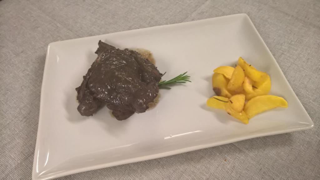 Jídlo v hotelu nebo okolí