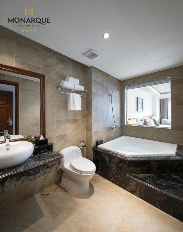 Special Offer - Royal Family Room with Ocean View
