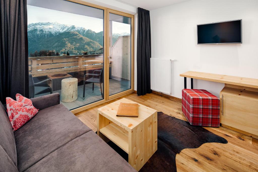 TV a/nebo společenská místnost v ubytování Hotel Sedona Lodge