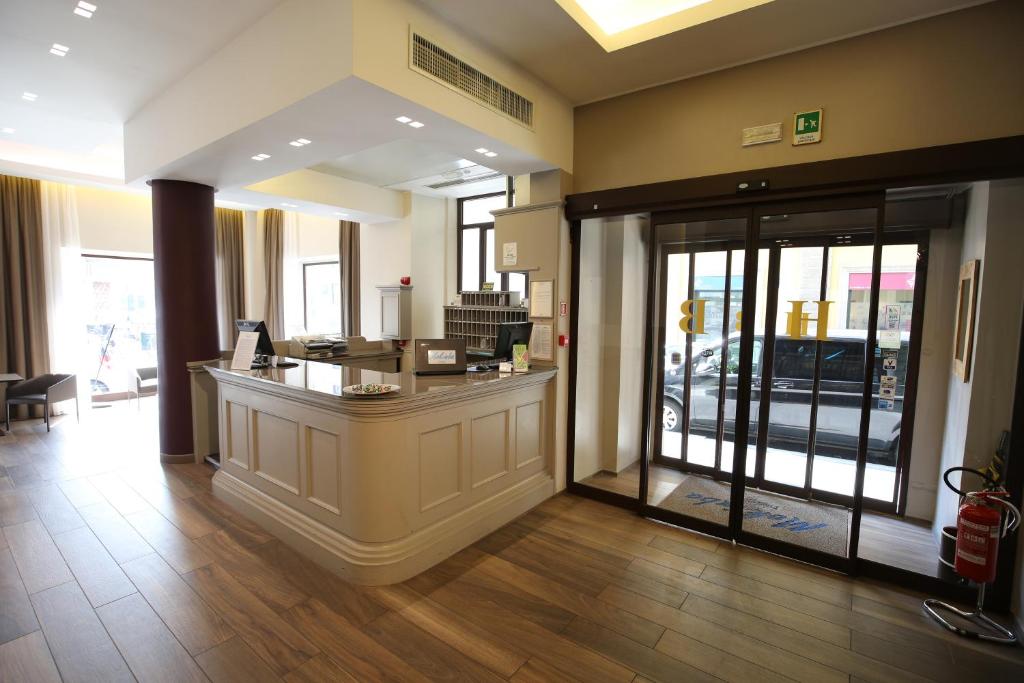 Mokinba Hotels Baviera - Resim 35