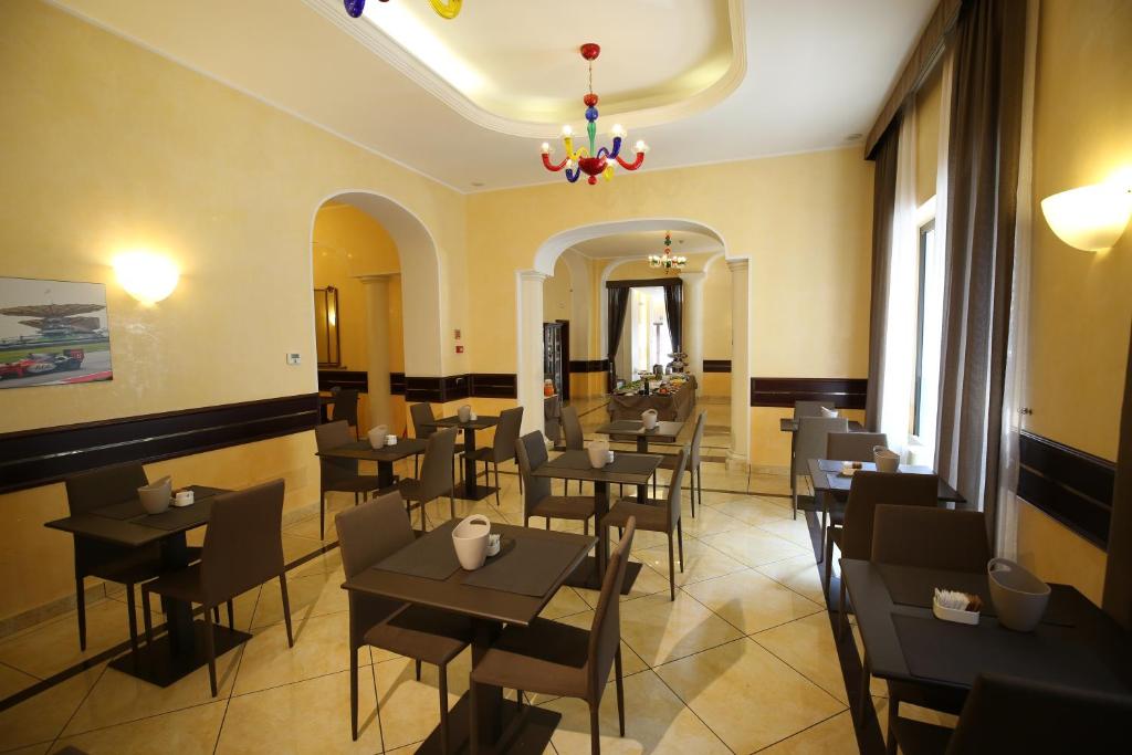 Mokinba Hotels Baviera - Resim 41