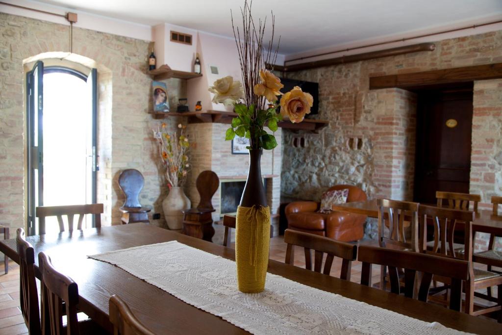 Część wypoczynkowa w obiekcie Agriturismo San Fedele