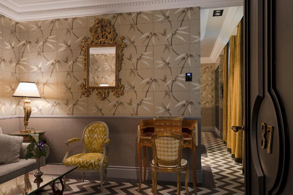 Relais & Châteaux Heritage Hotel photo