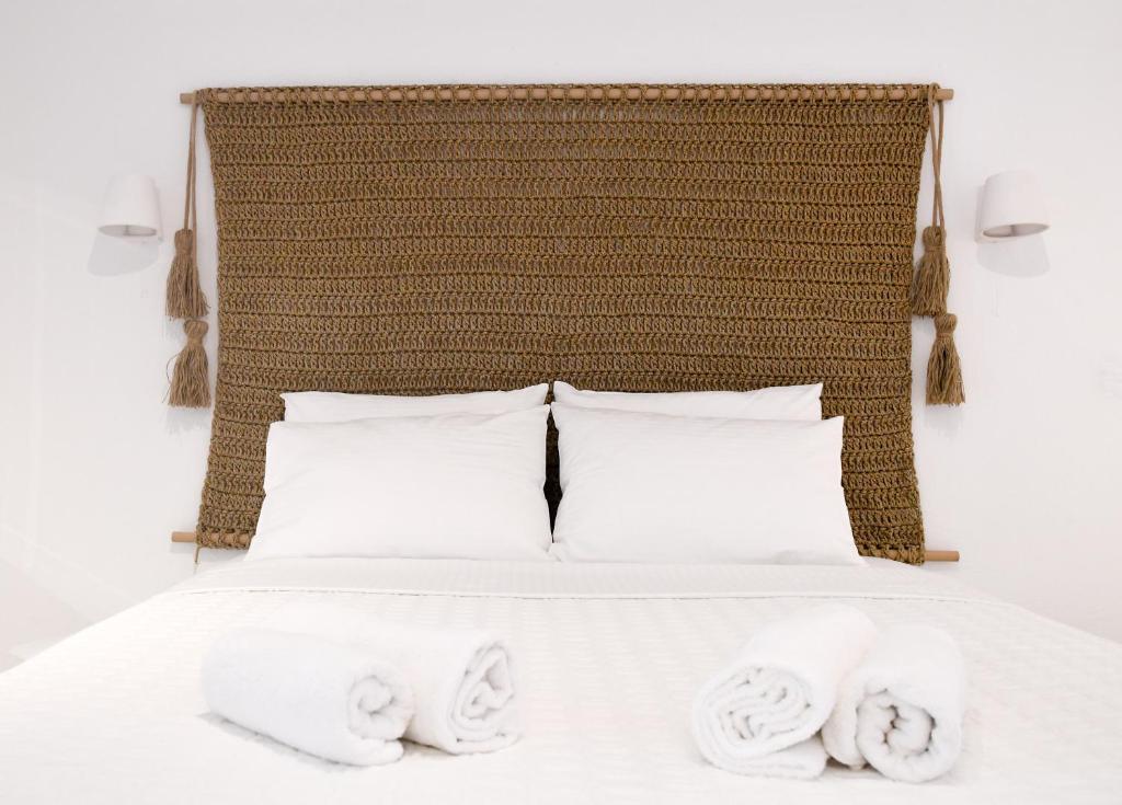 Amperian Mykonos Suites & Villas - 13