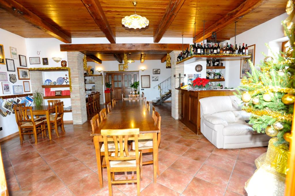 Część wypoczynkowa w obiekcie Agriturismo San Fedele