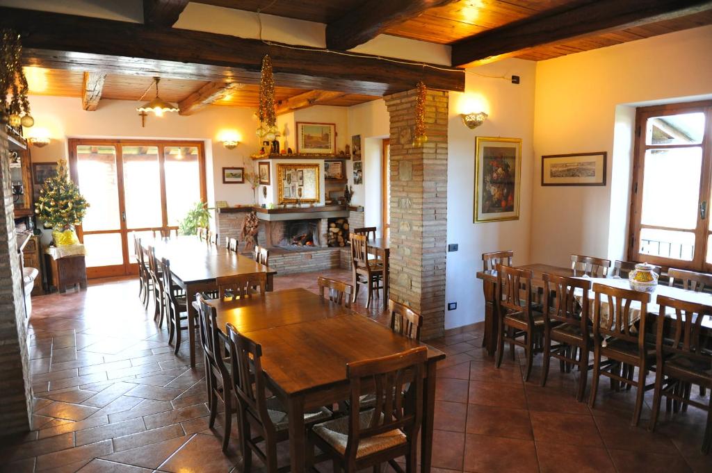 Kuchnia lub aneks kuchenny w obiekcie Agriturismo San Fedele