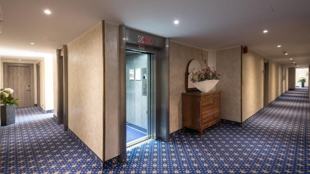 Hotel Lombardia - Resim 16