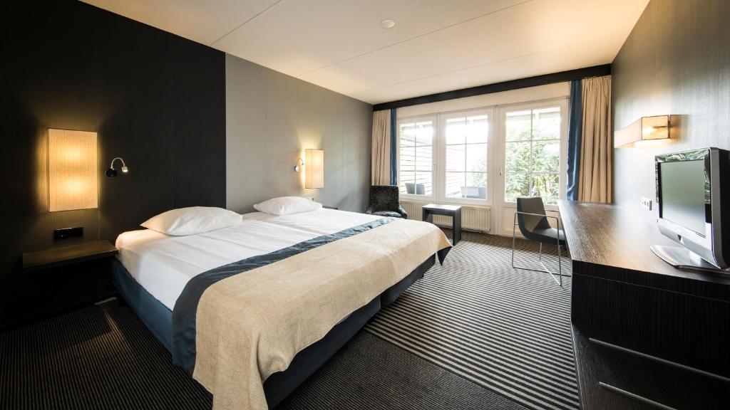 Fletcher Hotel-Restaurant De Broeierd-Enschede - Double Room With Terrace