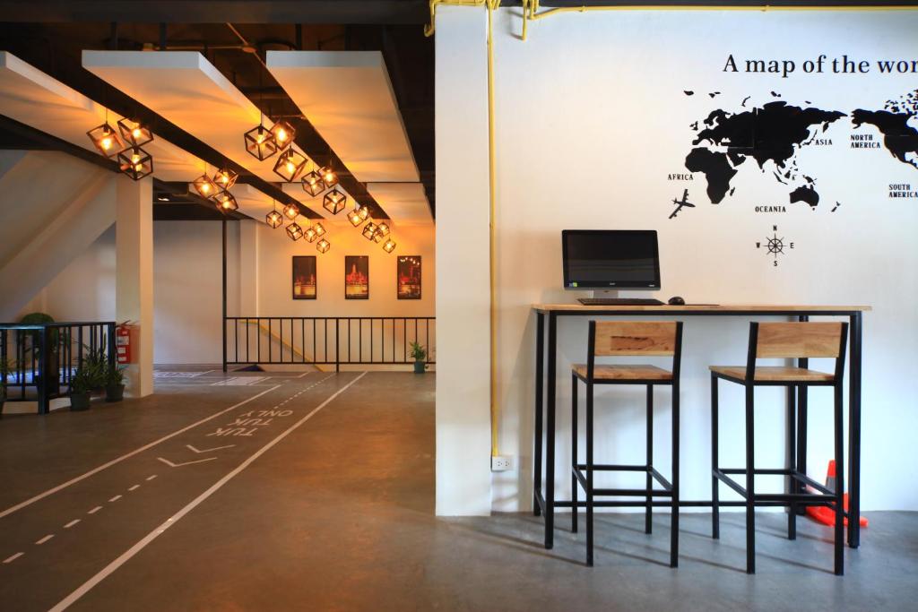 Tuk Tuk Hostel - Resim 34