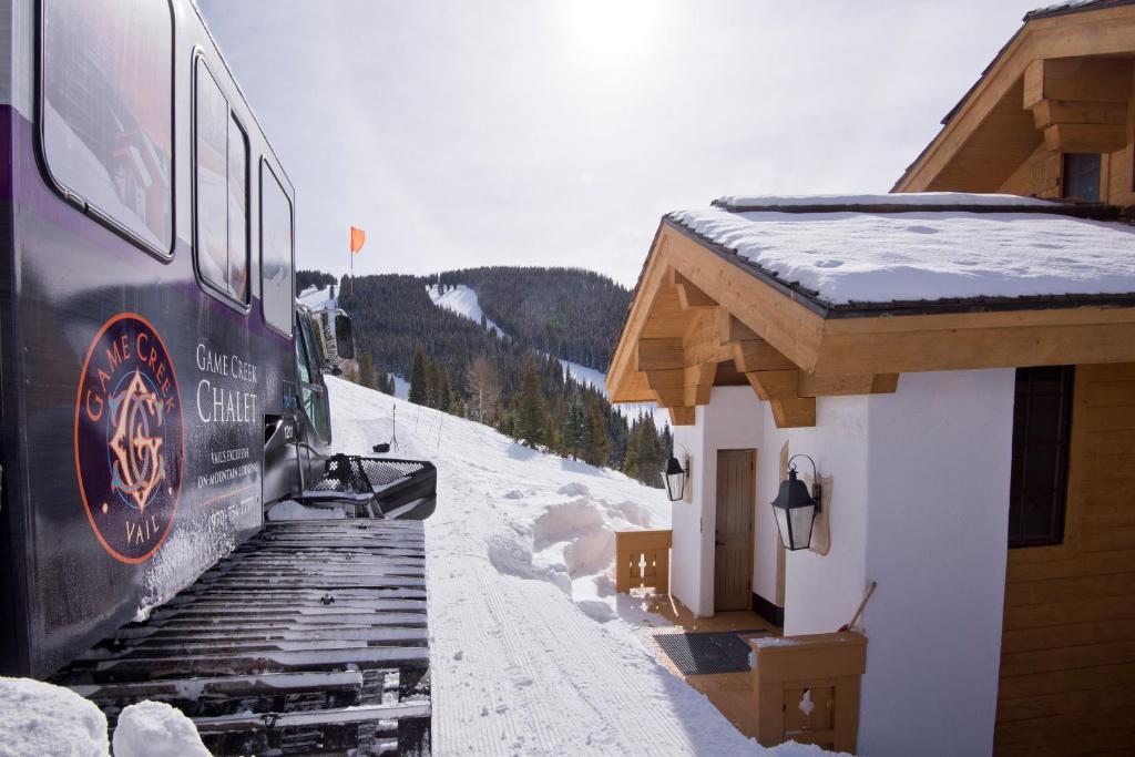 The Arrabelle at Vail Square, a RockResort v zimě