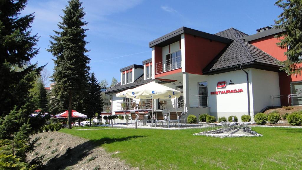 Budova, v ktorej sa apartmánový hotel nachádza