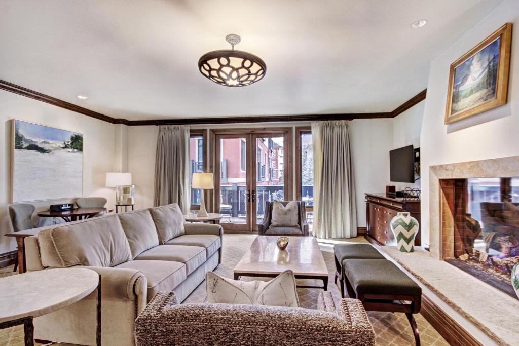 The Arrabelle at Vail Square, a RockResort - Rey Suite