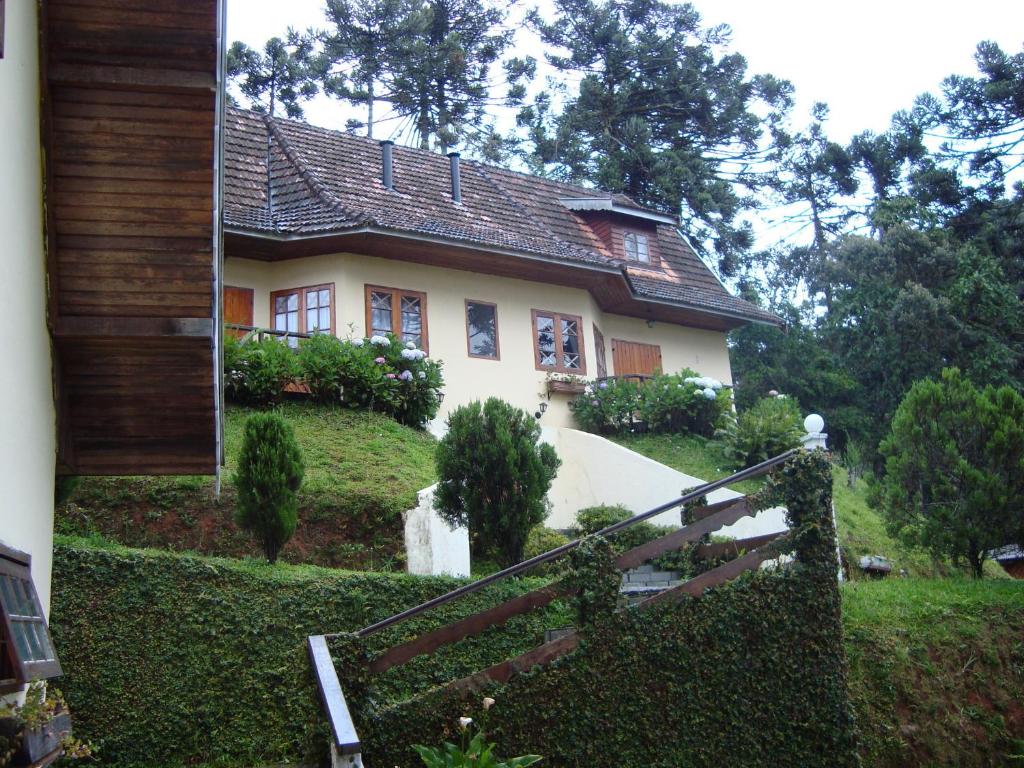  Chalé Suiço de Campos do Jordão