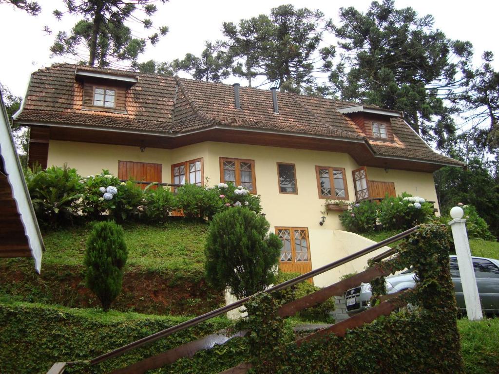  Chalé Suiço de Campos do Jordão