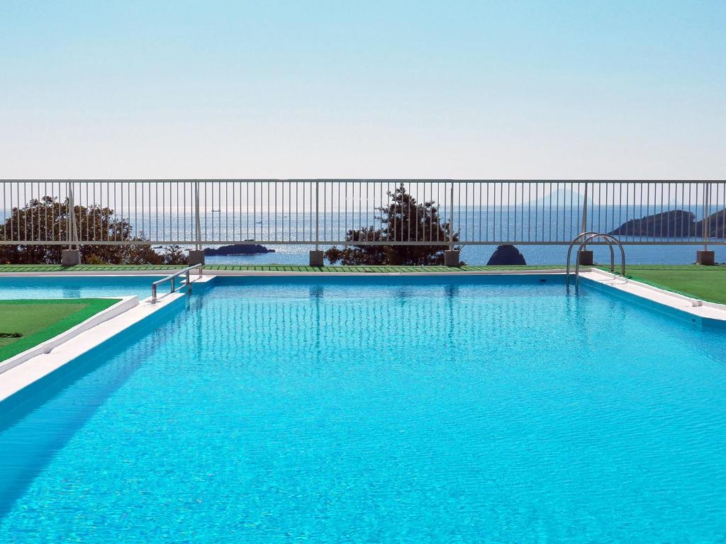 Bazén v ubytování Shimoda View Hotel nebo v jeho okolí