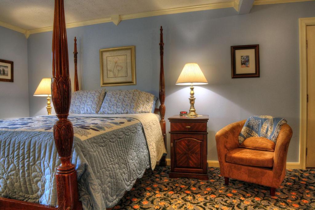 Los Gatos Bed & Breakfast - Standard Queen Room