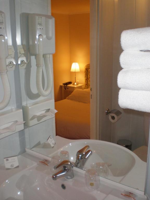 Koupelna v ubytování Best Western Hôtel Montgomery