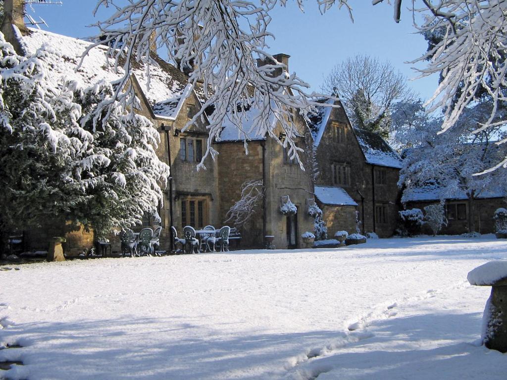 Charingworth Manor v zimě