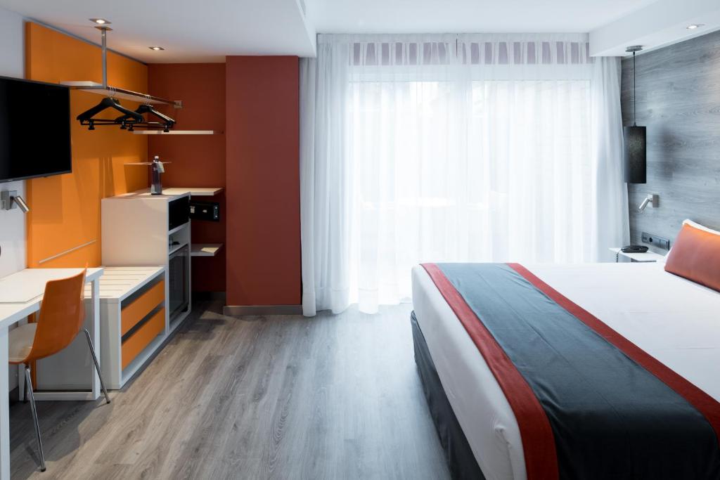 Catalonia Mikado - Resim 32