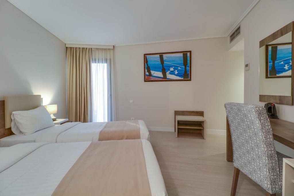 Palace Hotel Glyfada - Resim 20