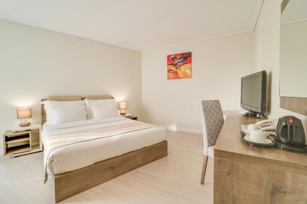 Palace Hotel Glyfada - Resim 31