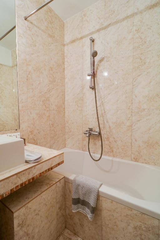 Palace Hotel Glyfada - Resim 33