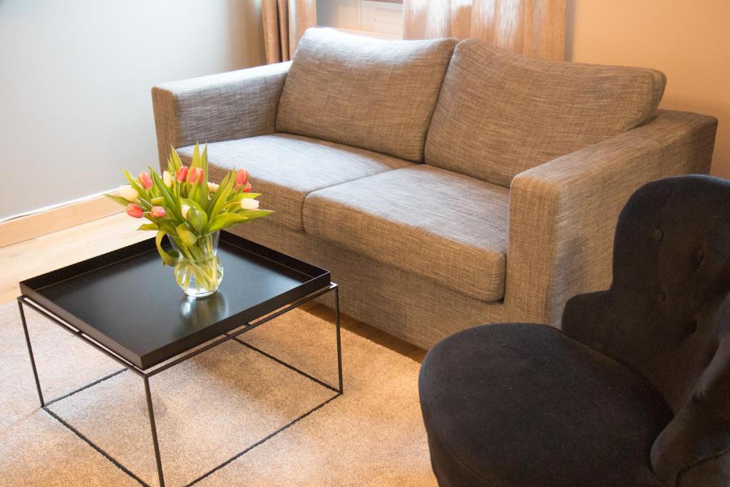 Posezení v ubytování Hotell Aston
